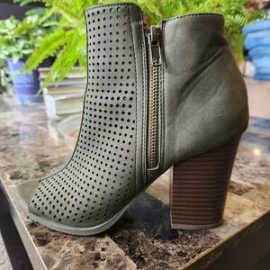 Brash shoes